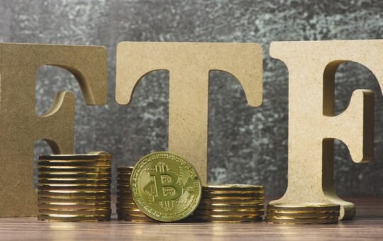 Canadian Bitcoin ETFs Face Outflows as Investors Pivot to US Funds
