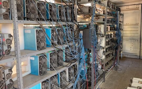 As Bitcoin Hits New Highs, Nasdaq-Listed Miners Face Unexpected Declines