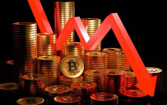 Bitcoin Blowout: Plunging Crypto Prices Trigger $800 Million in Liquidations