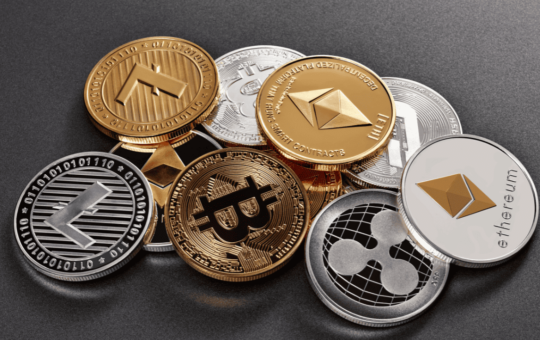 Top 10 Cryptocurrencies by 1-Year Fee Revenue (Analysis)