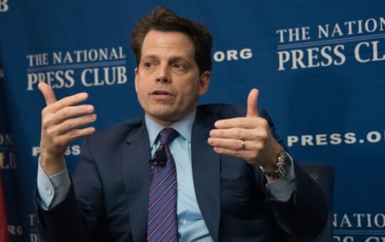 Scaramucci: Donald Trump Is A 'Team Of One', Kamala Harris Has 'Done An Incredible Job'