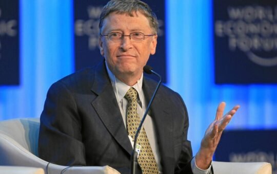 Bill Gates' Climate Innovation Model Wins Praise From Ray Dalio, Klaus Schwab, But Say $1 Trillion Annual Funding Globally Is Not Enough