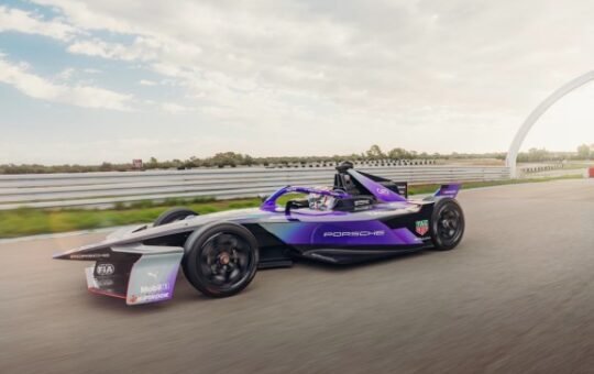 Mastering Cybersecurity and Speed at 320 km/h with TAG Heuer Porsche Formula E Team and Cato Networks