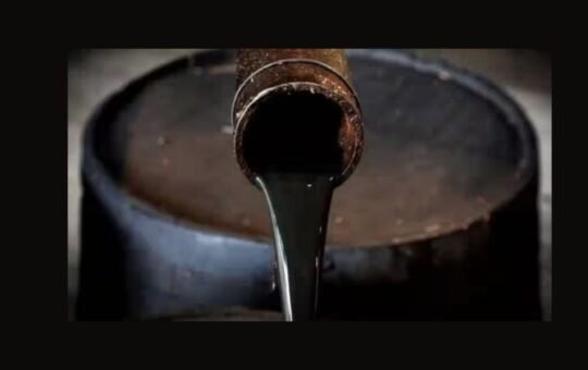 Crude Oil Down 1%; Firefly Neuroscience Shares Spike Higher - Firefly Neuroscience (NASDAQ:AIFF), H&E Equipment Servs (NASDAQ:HEES)