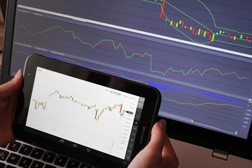 Leading And Lagging Sectors For January 9, 2025