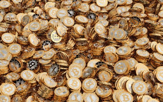 President Trump Signs Executive Order to Establish Bitcoin Reserve, Crypto Stockpile