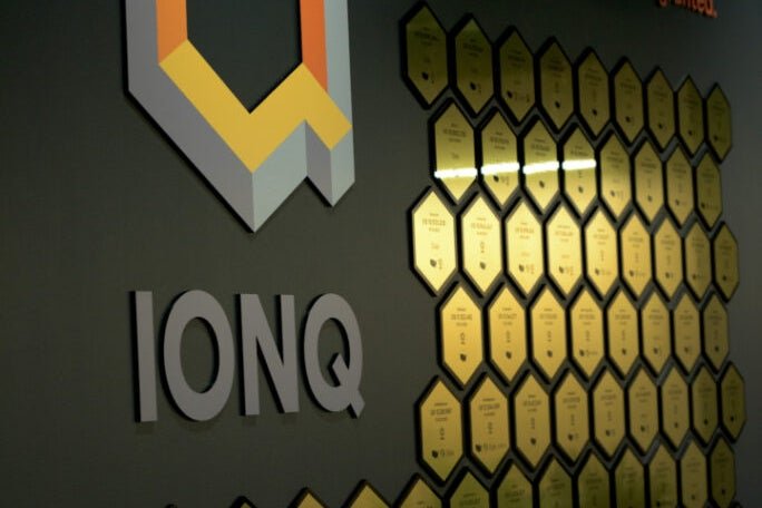IonQ Jumps On Amazon News, But Can It Defy Quantum Bearish Trend? - IonQ (NYSE:IONQ)
