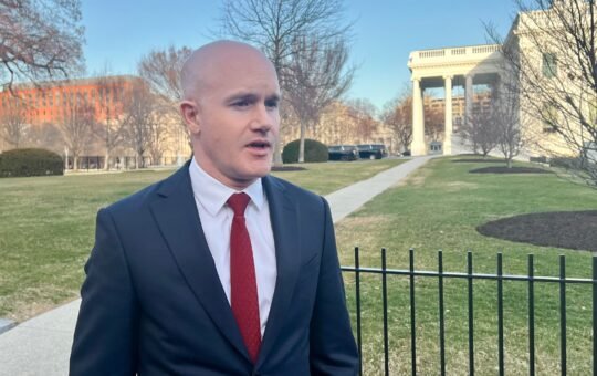 Coinbase (COIN) Shares Jump 8% Post-Market on S&P 500 Inclusion