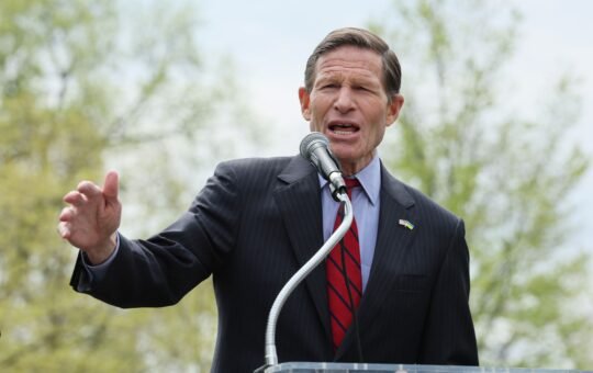 Senate Democrat Opens Investigation Into Trump's Crypto Businesses