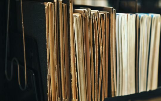 Ex-staff claim profit greed betraying AI safety