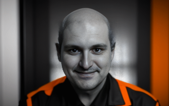 SBF Portrayed in Sold-Out Prison Musical With Luigi Mangione, 'Diddy' as Inmates