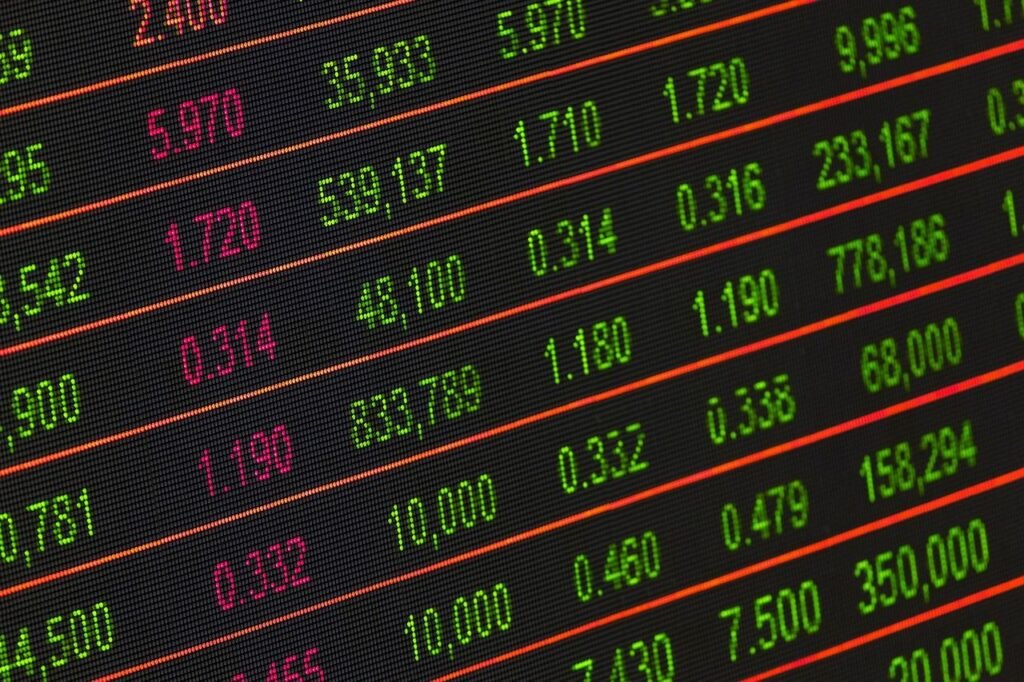 Who's Selling Bitcoin (BTC) Above $100K and Why is the Price Stuck?