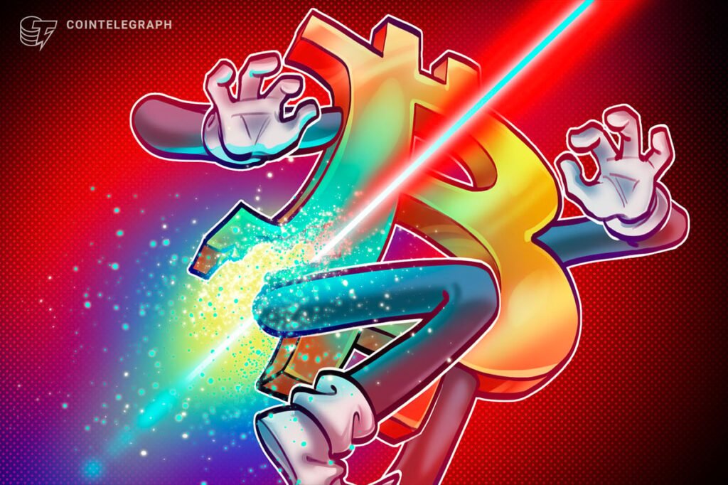 Bitcoin Risks Mount Below $117K as Open Interest Stays Elevated