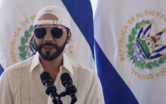 El Salvador acquires $50M in gold for the first time since 1990 as Bitcoin bet continues