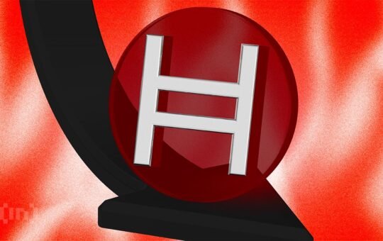 HBAR Price Crashes After Loosing Month-Long Support