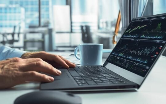 Marvell Technology, CrowdStrike, Boeing, Intel And Pure Storage: Why These 5 Stocks Are On Investors' Radars Today - Intel (NASDAQ:INTC)