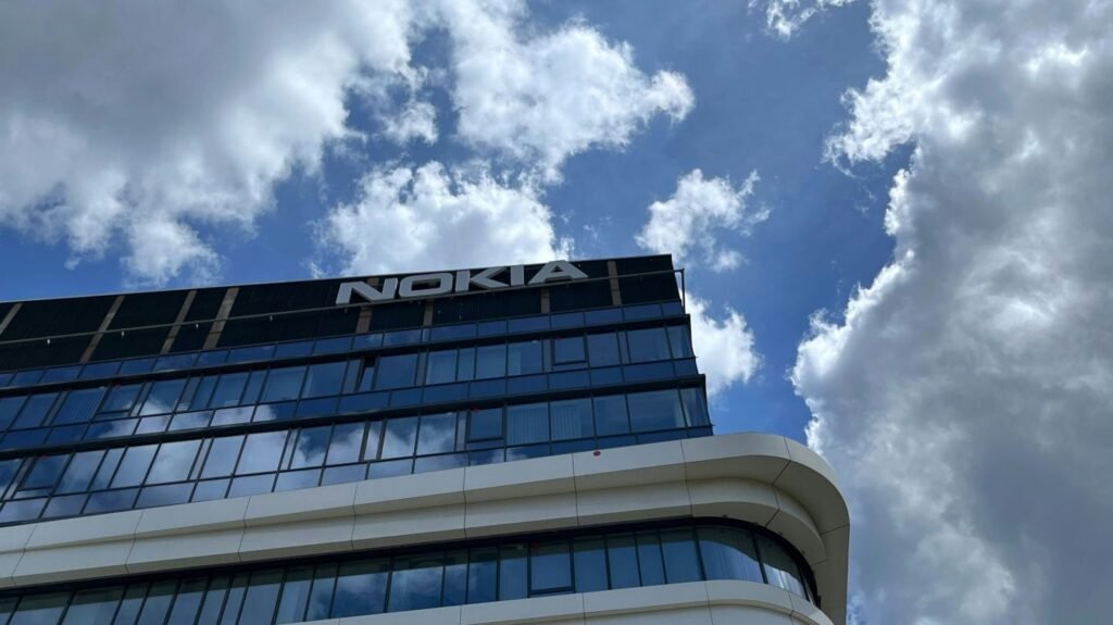 Nokia and AWS pilot AI automation for real-time 5G network slicing