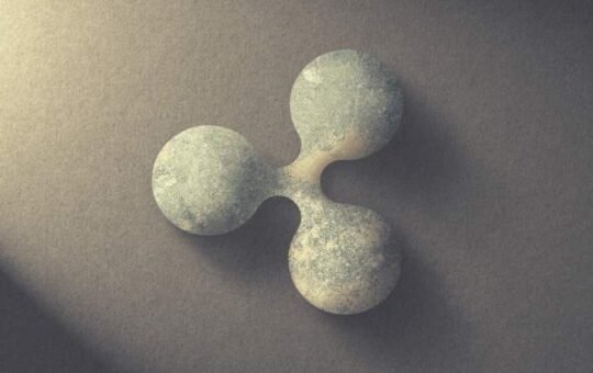 XRP Leads Altcoin Inflows While Bitcoin Investment Products Struggle