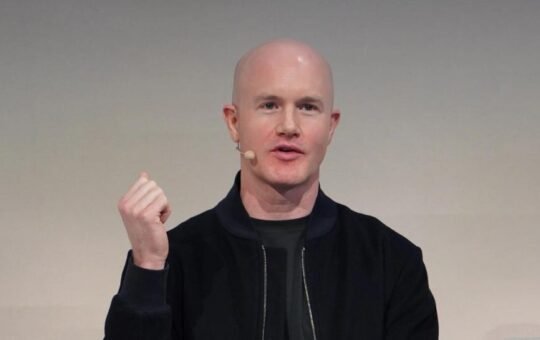 Coinbase latest crypto firm to slash staff citing market conditions and AI shift. Reduces it by 14%.