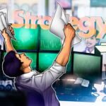 Strategy stock beats Bitcoin after rising 25% in a month: BTC bottom in?