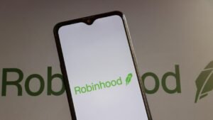 Robinhood Pulls in $1.31B Q2 Revenue as 44% Trading Surge Fuels Record Profit
