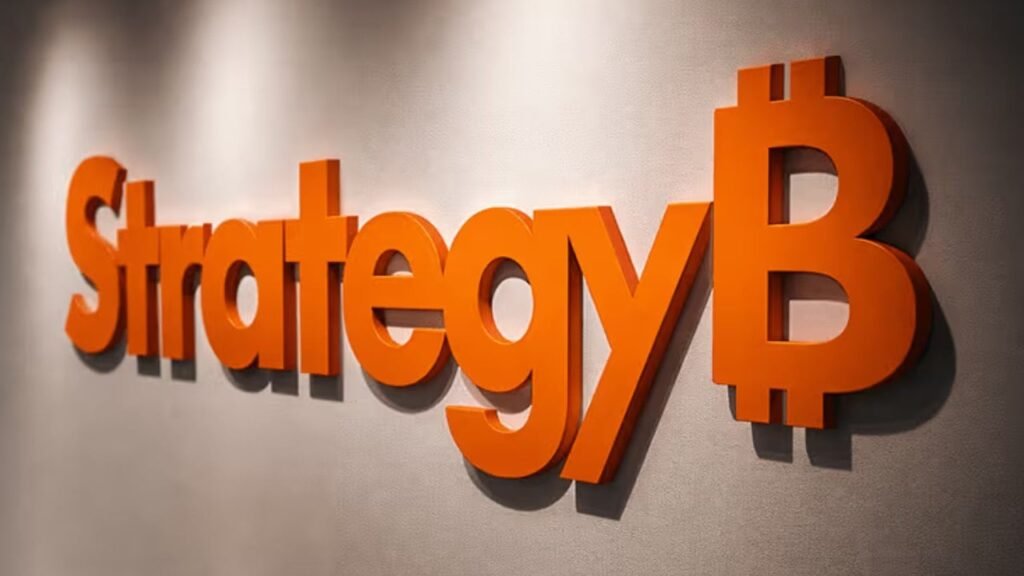 Strategy Sells 1,690 Bitcoin as Saylor Reloads Its Cash War Chest – Bitcoin News